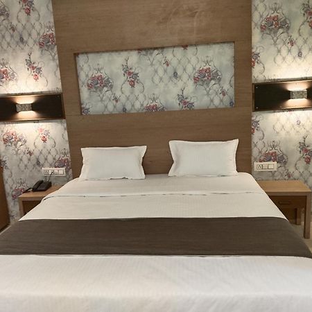 Hotel Shiv Chhaya 印多尔 外观 照片